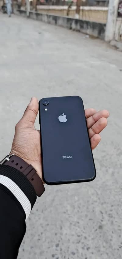 iPhone XR , non pta ,128 gb ,waterpack