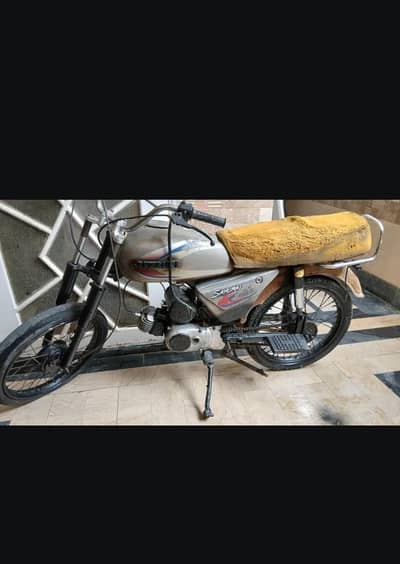 Suzuki A80  1997 model hai