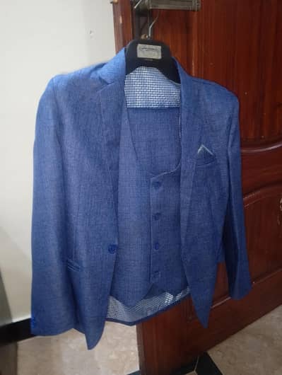 3 price suit  size 30