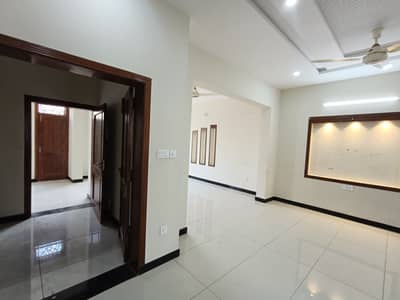 7 Marla Beautiful Brand New Double Storey House Available For Rent