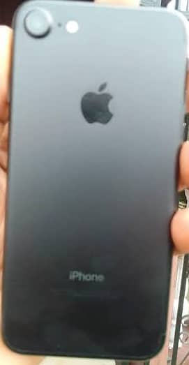 Apple iPhone 7