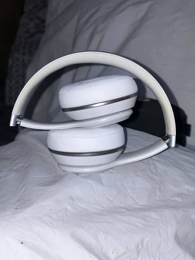 beats wireless headphones solo3
