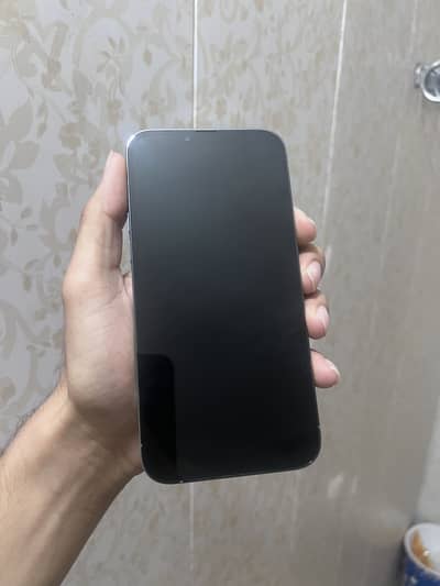 iPhone 13 Pro Max iCloud lock