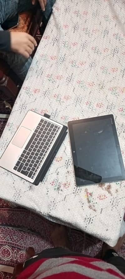 HP Eiltebook X2 1012 G2