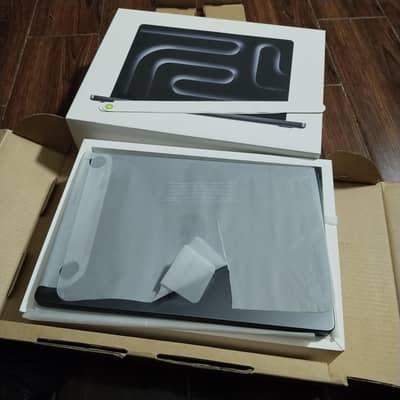 macbook pro m4 chip 24-512 14inch