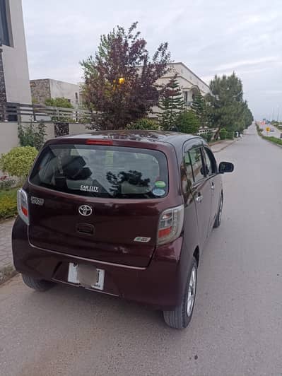 Toyota Pixis Epoch 2013