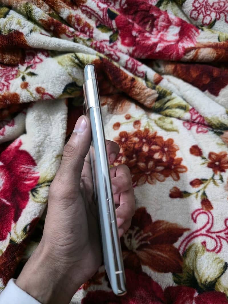 Google Pixel 7 pro 2