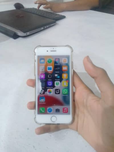 fIphone 6s 10/10 Condition 16000 Price Golden Skin Color