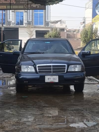 Mercedes Benz C class 180
