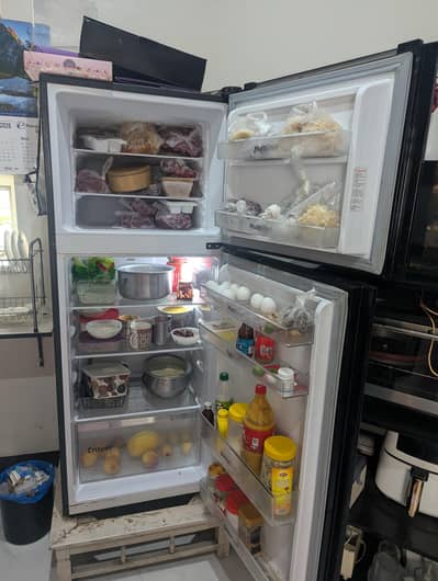 dawlance fridge 10/10