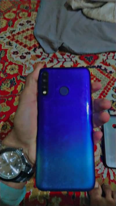 3gb ram 32gb memori pta approved only back camera Ganda hai sirf saf k