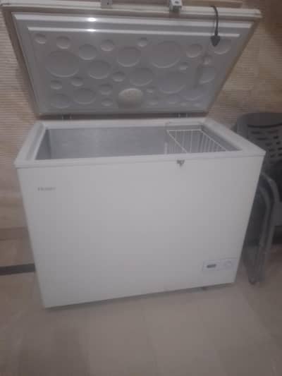 Freezer good condition