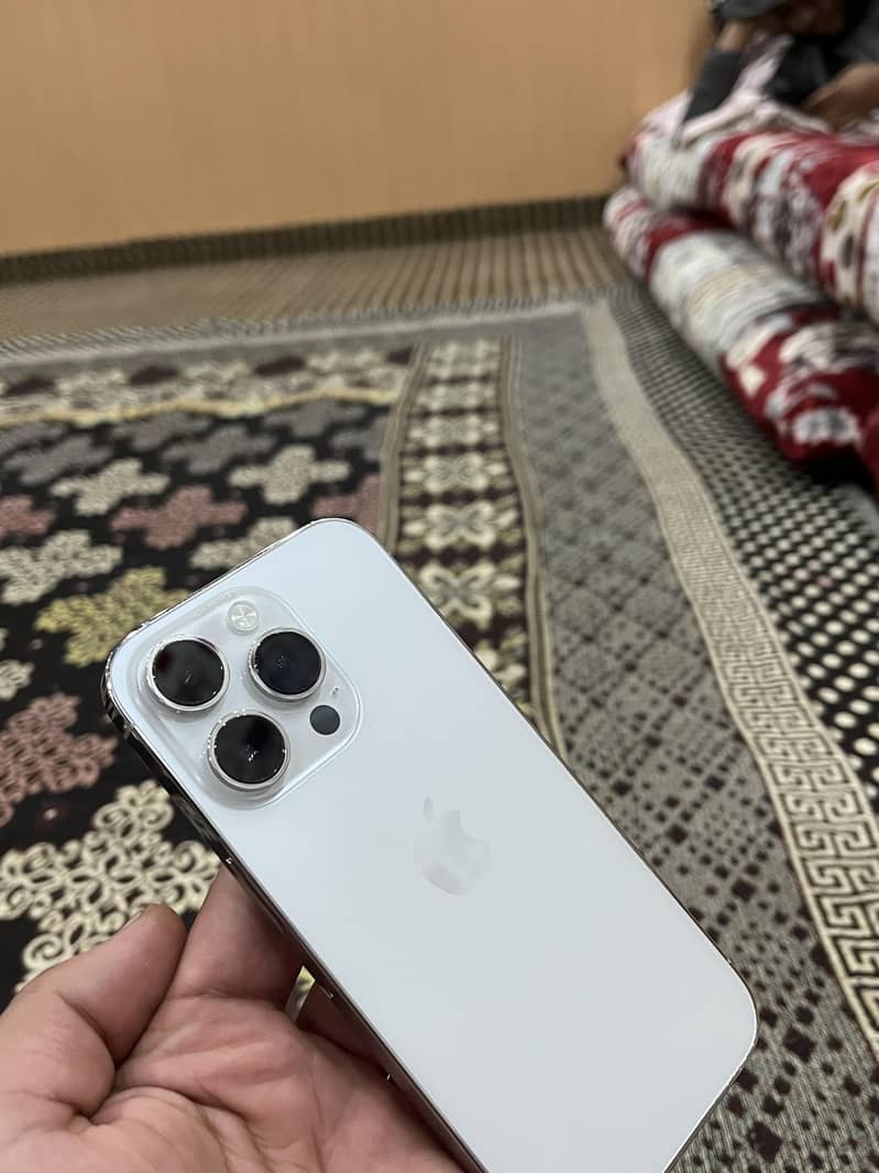 iphone 14 pro 2