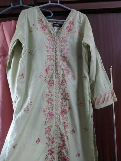 zeen 2 piece- medium 8 size- 8/10 condition