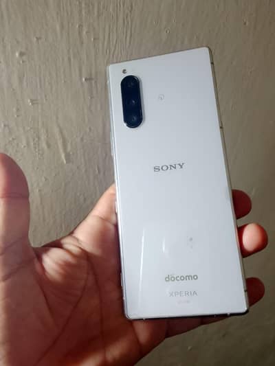 Sony Experia 5 Official approved 4/64 gaming phone sealed set