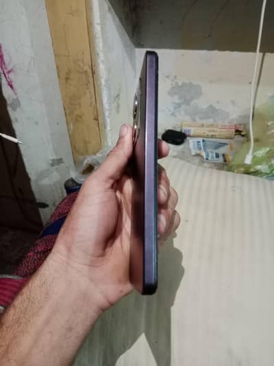vivo y27s 8+8/128 with box & charger 10 by 10 condition  03087401740