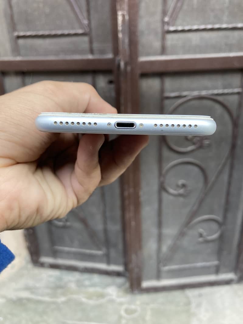 Iphone 8 plus 10/10 condition 5