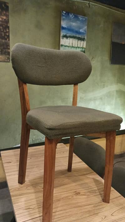 Cafe, Restaurant dining setup