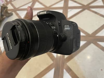 Canon 700D