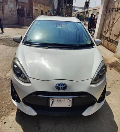 Toyota Aqua 2018/2021 1st owner like brand new car