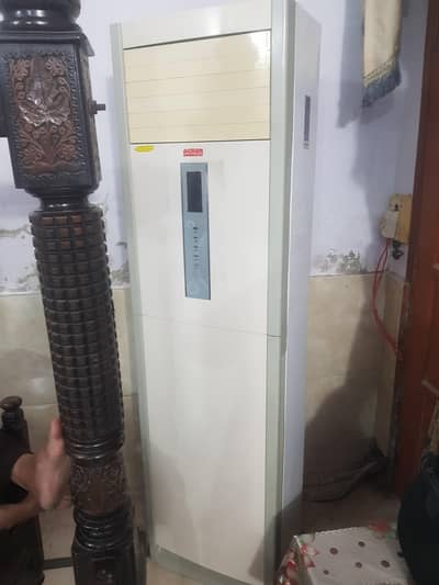 used floor ac for sale in good condition