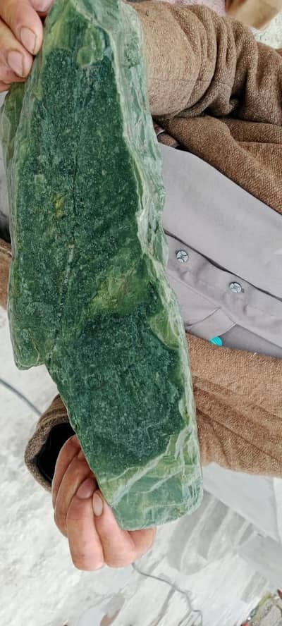 Seeking premium nephrite stone . natural and high quality minerals.