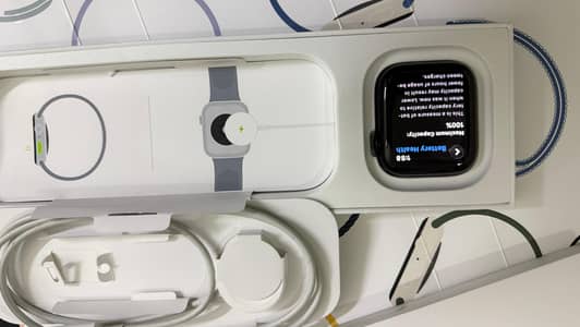 Apple Watch SE (2nd generation) 44mm