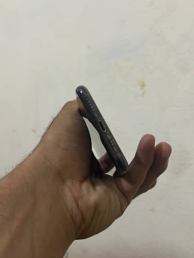 I phone 11 pro non pta face id not working battery health 68