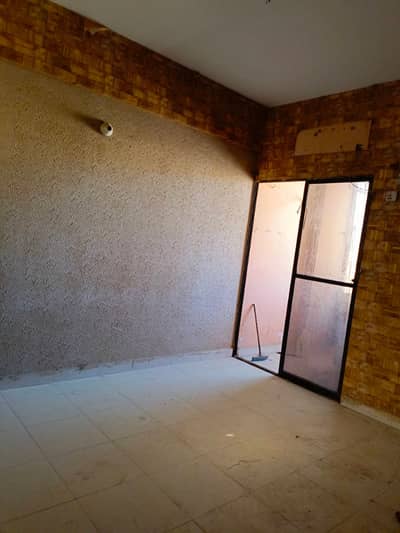 3 bed lounge flat for sale in country comforts Gulzar e hijri scheme 33