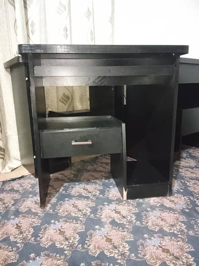 Office Computer Table (2-4 days used)(x5)