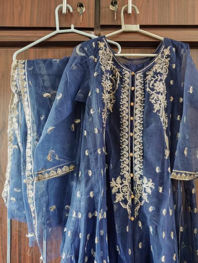 3 piece - small -  10/10 condition