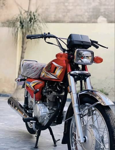 Honda CG125 New Scratchless Condition For Sale
