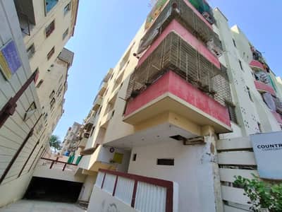 3 Bed Lounge flat for sale in country comforts Gulzar e hijri scheme 33