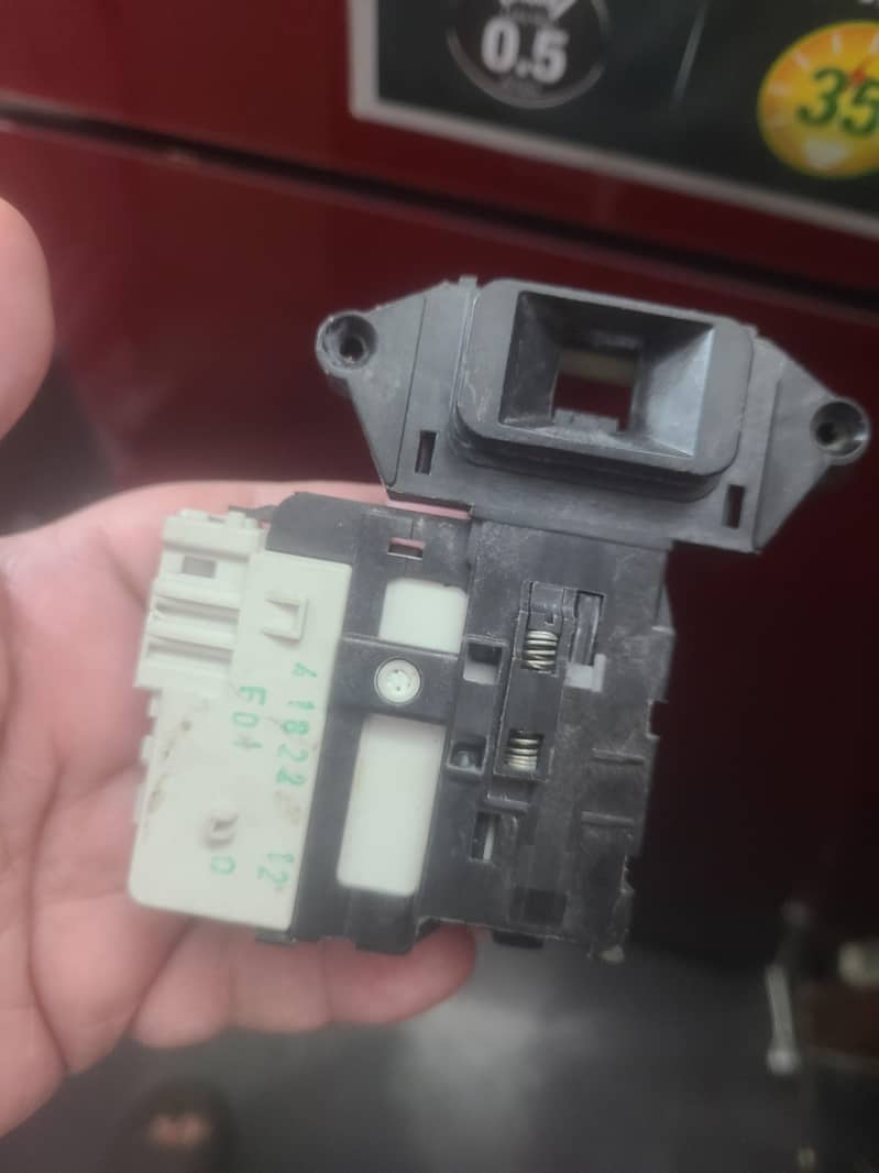 Door lock switch automatic washing machine 2