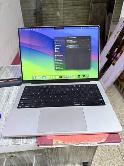Macbook pro M1 PRO 14inch 2021 model 16gb ram 512gb storage | macbook