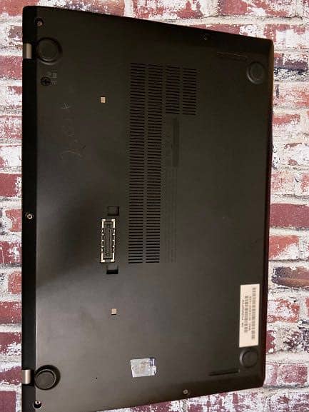 Laptop 0