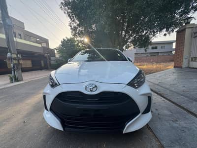 Yaris hatch Back 2022/2025
