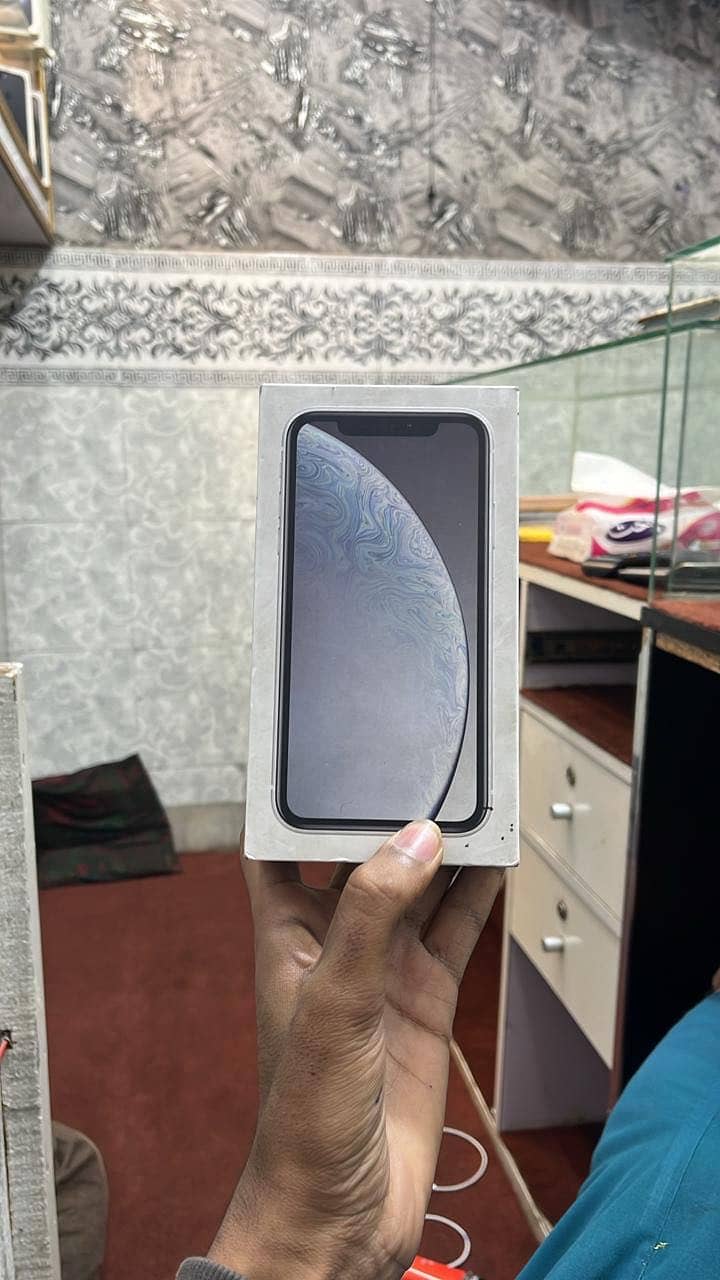 Iphone  Xr 4