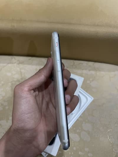 Iphone SE 2020 with box condition 10/10