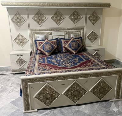 Crown bed set with  cabinet