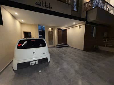 10 Marla Luxury Royals House With Basement In Al Razaq Royels