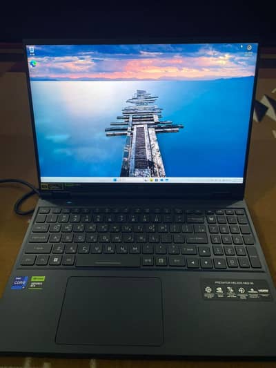 I'm selling gaming laptop Predator Helios Neo 16 PHN16 i9 14gn RTX4070