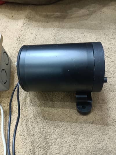 DC motor with adopter