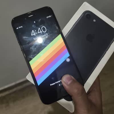 iPhone 7 pta approved with box