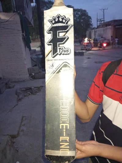original f plus sri Lankan wood bat