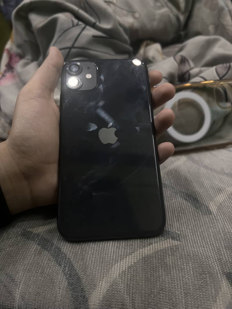 Apple iPhone 11 0