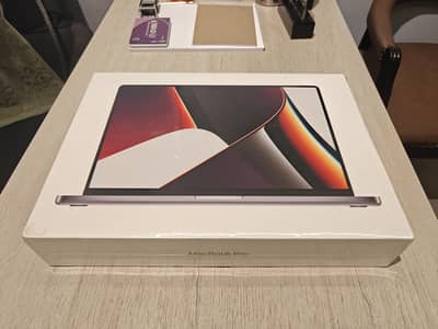 MacBook Pro 16'' M1 Pro (Box Pack)
