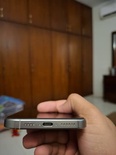 Iphone 16 Pro Max | JV | 256gb | Natural Titanium |Orignal Box n cable