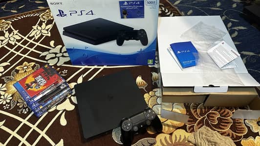 Ps4 slim 10/10 condition Includes Controller Travel bag & 4 Games.