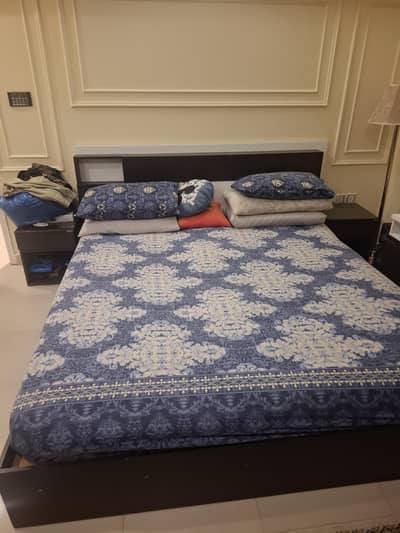 kings Size Bed with Side tables and dressing mirror